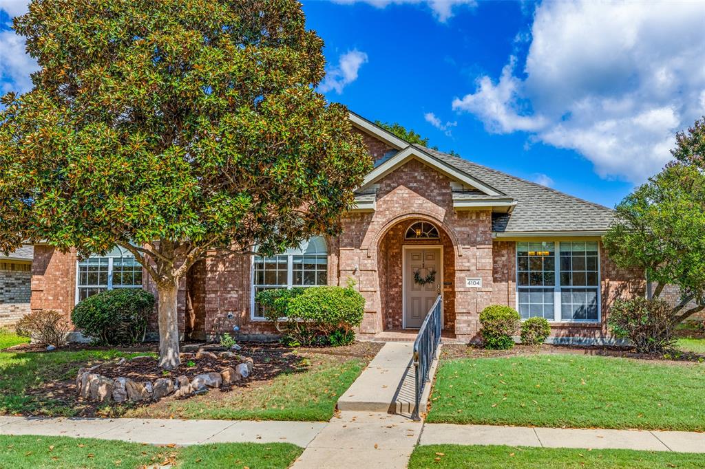 Honeysuckle Dr, Mckinney, TX 75070