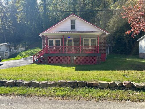 8342 N River Rd, Pound, VA, 24279-5400 | Card Image
