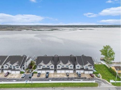 51 Arthur St, Manistee, MI, 49660-1101 | Card Image