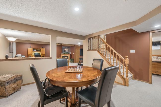 343 Shawinigan Place Sw, Home with 4 bedrooms, 2 bathrooms and 6 parking in Calgary AB | Image 34