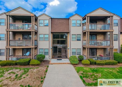 404 Newport Ct, Fords, NJ, 08863-1472 | Card Image