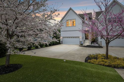 1547 Battlefield Dr, Nashville, TN, 37215-1603 | Card Image