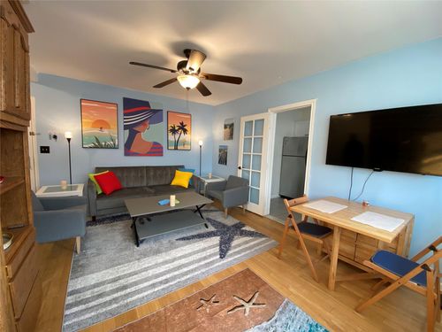 303-255 W Broadway, Long Beach, NY, 11561-3949 | Card Image