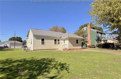 1917 Marquette Ave, Point Pleasant, WV, 25550-1920 | Card Image