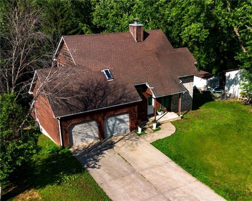415 River Hills Rd, River Falls, WI, 54022-2990 | Card Image