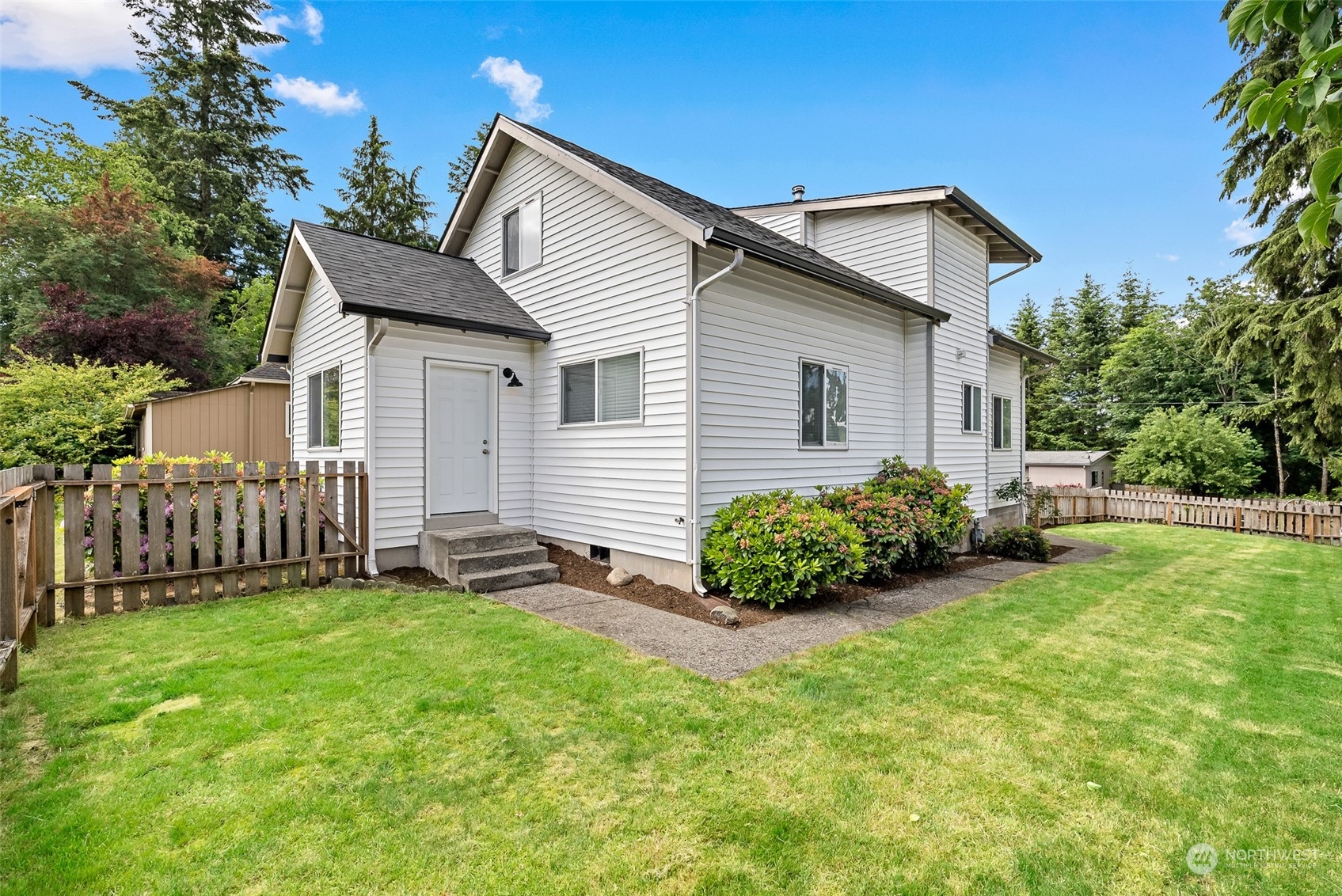 2nd Ave, Black Diamond, WA 98010