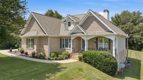 253 Sterling Meadows Dr, Demorest, GA, 30535-5195 | Card Image
