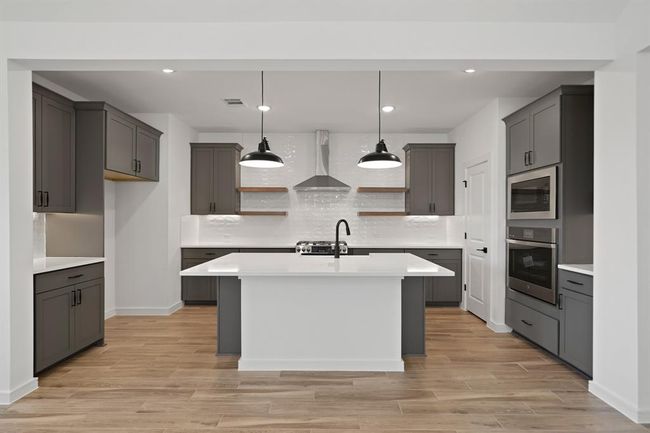 Stylish kitchen (*Photo not of actual home and used for illustration purposes only.) | Image 9