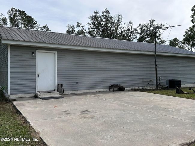 4079 N Lyman Hendry Rd, Home with 2 bedrooms, 2 bathrooms and null parking in Perry FL | Image 4