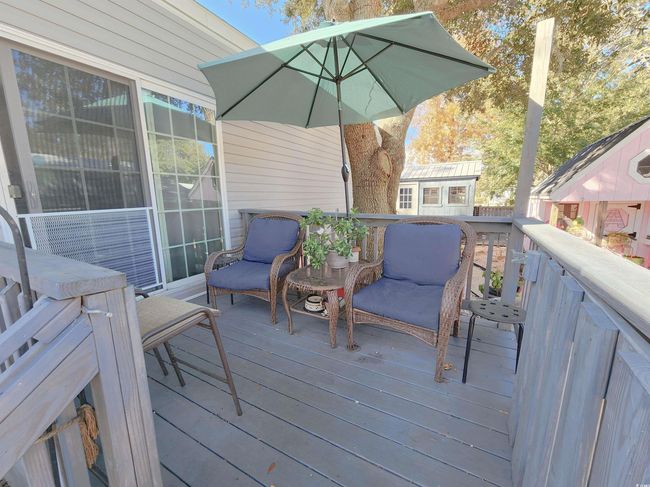 View of wooden terrace | Image 25