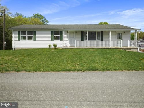 13791 Springbrook Ave, WAYNESBORO, PA, 17268-9489 | Card Image