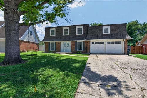 5821 Harvard Dr, Bartlesville, OK, 74006-8844 | Card Image