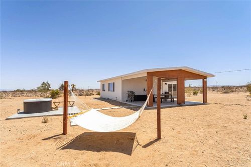 473 Bowman Trl, Landers, CA, 92285-1704 | Card Image