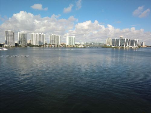 s707-17500 N Bay Rd, Sunny Isles Beach, FL, 33160-2872 | Card Image