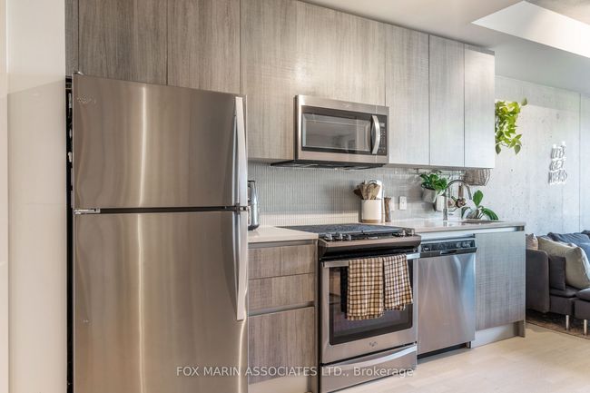 411 - 246 Logan Ave, Condo with 2 bedrooms, 1 bathrooms and null parking in Toronto ON | Image 7