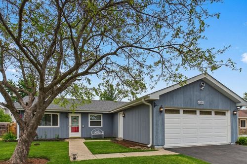 4595 Zeppelin Dr, Hanover Park, IL, 60133-1408 | Card Image