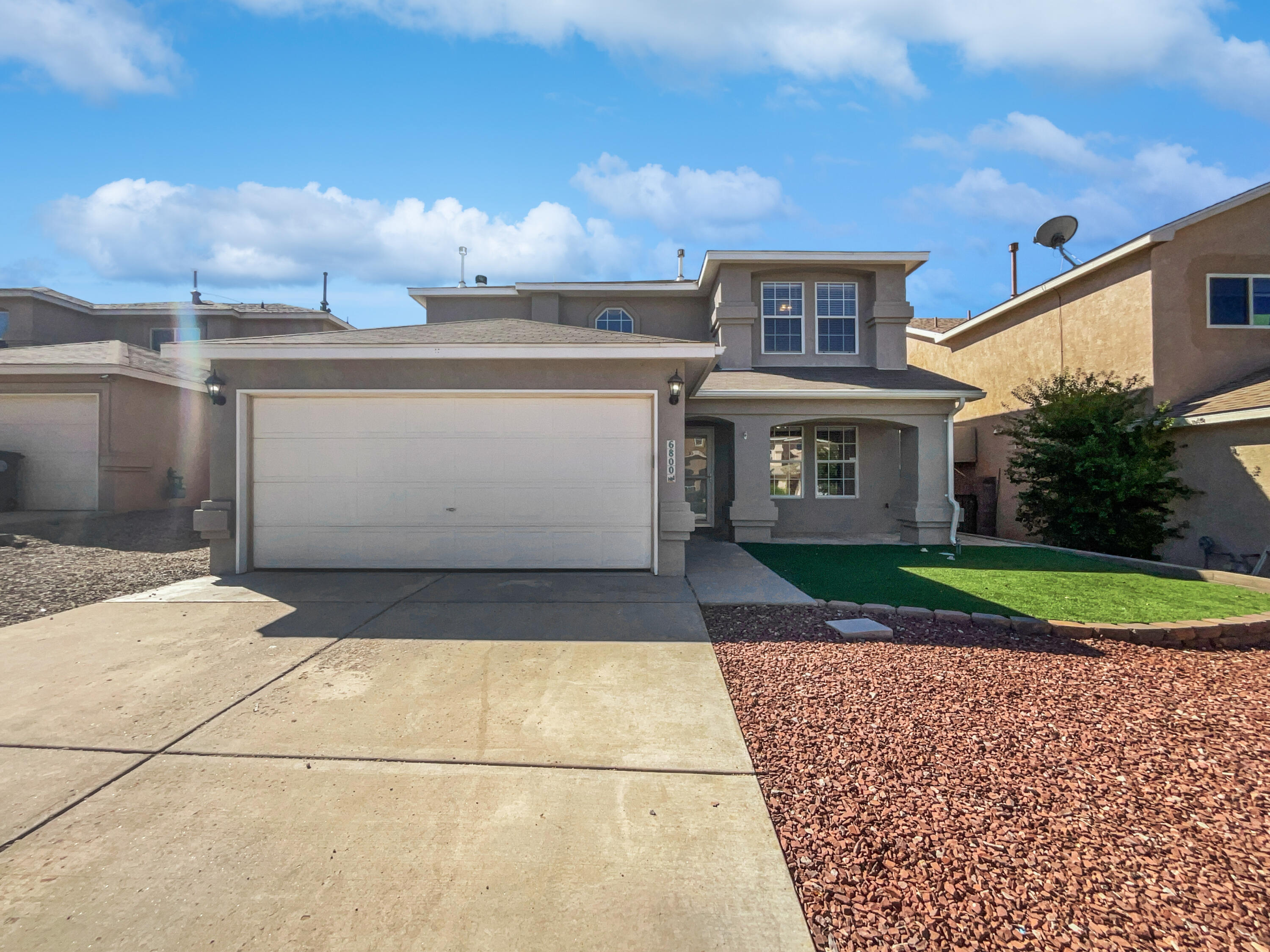El Modesto Ct, Albuquerque, NM 87113