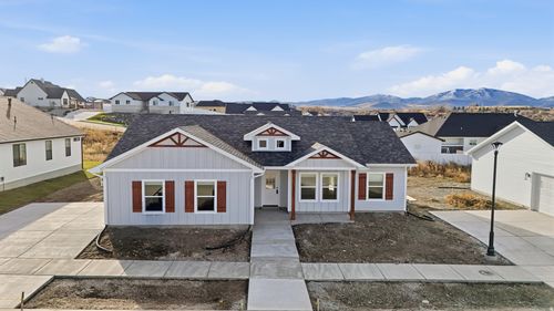 697 W 20 N, Hyrum, UT, 84319-6725 | Card Image