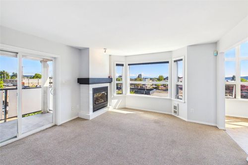 304-327 Prideaux St, Nanaimo, BC, V9R2N4 | Card Image