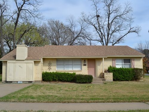 1821 Donna St, Arlington, TX, 76013-3911 | Card Image
