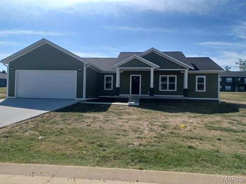 383 Golden Ln, Poplar Bluff, MO, 63901-9133 | Card Image