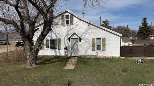 1010 Railway Avenue, Elbow, SK, S0H1J0 | Card Image