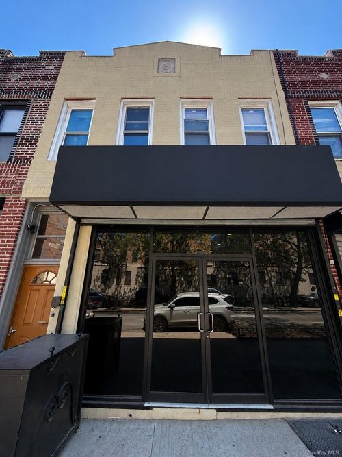 1034 Winthrop St, Brooklyn, NY, 11212-1509 | Card Image