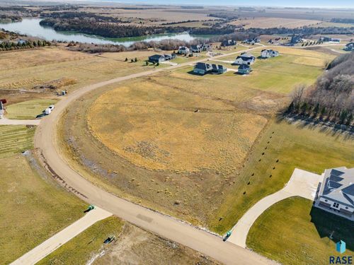 27213 Cedar Ridge Ct, Harrisburg, SD, 57032-8265 | Card Image