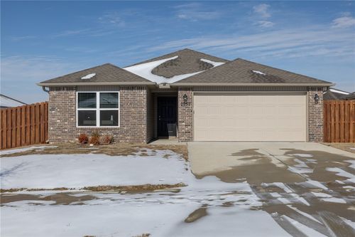 2932 W Obsidian St, Fayetteville, AR, 72704-7235 | Card Image