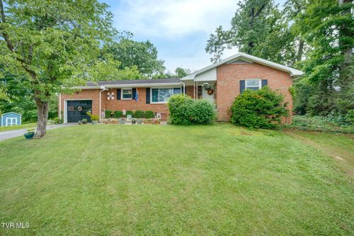 1704 Acorn Ct, Johnson City, TN, 37601-2607 | Card Image