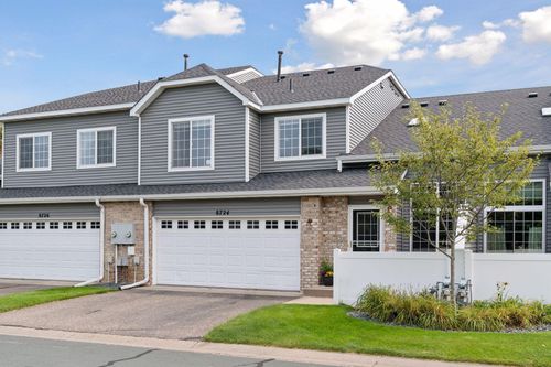 8724 Hastings Cir Ne, Blaine, MN, 55449-4509 | Card Image