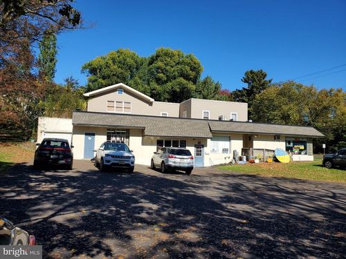 216-214-216 Bustleton Pike, CHURCHVILLE, PA, 18966-1655 | Card Image