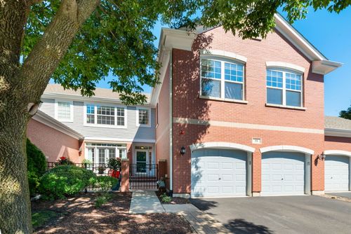 55 Lakebreeze Ct, Lake Zurich, IL, 60047-2243 | Card Image