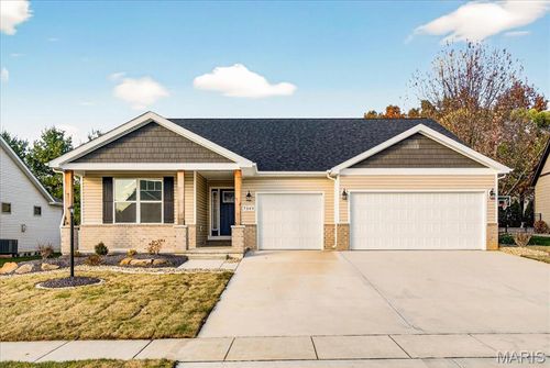 7349 Providence Dr, Edwardsville, IL, 62025-7262 | Card Image