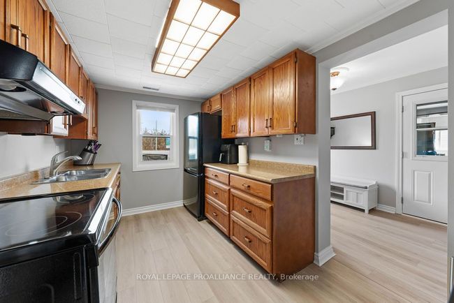 657 49 Highway, House other with 3 bedrooms, 2 bathrooms and 5 parking in Prince Edward County ON | Image 13