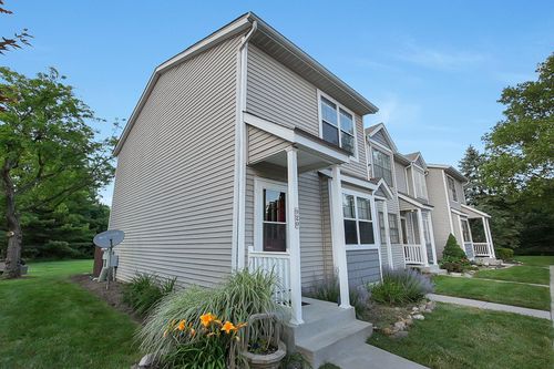 10a-920 Charnwood Ln, Worthington, OH, 43085-5846 | Card Image