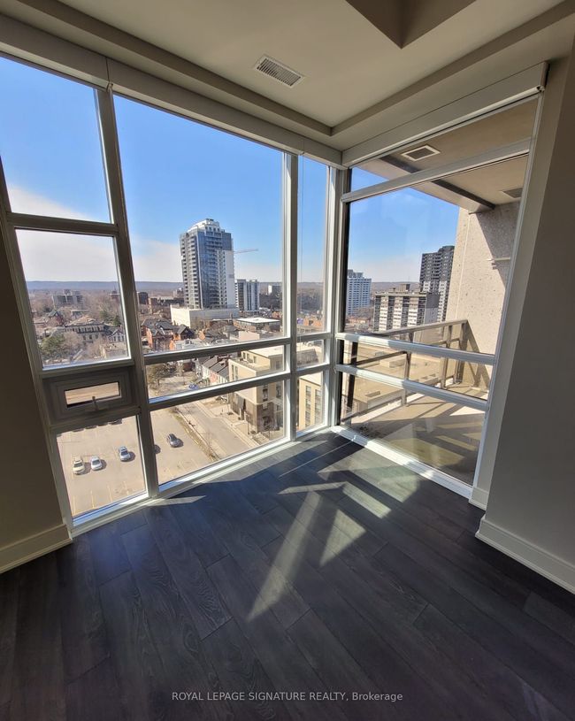1107 - 150 Main St W, Condo with 2 bedrooms, 2 bathrooms and null parking in Hamilton ON | Image 4