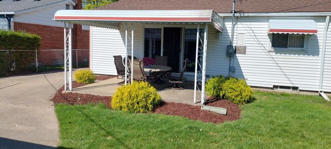 14582 Blue Skies St, House other with 4 bedrooms, 3 bathrooms and null parking in Livonia MI | Image 4
