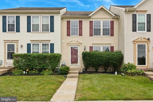 1216 Hunter Ln, PERKIOMENVILLE, PA, 18074-9483 | Card Image