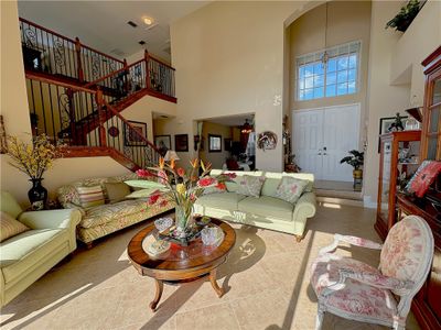 Foyer/Living Room | Image 2