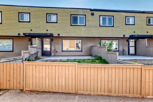 150-3809 45 Street Sw, Calgary, AB, T3E3H4 | Card Image