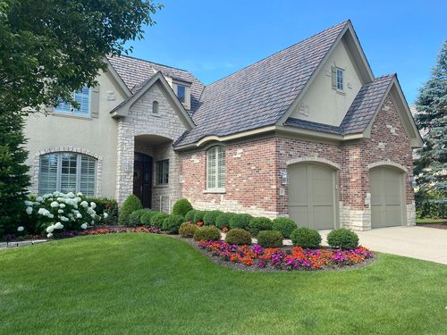64 Forest Gate Cir, Oak Brook, IL, 60523-2129 | Card Image