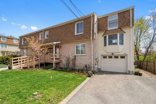 206-206 Lagrange St, Chestnut Hill, MA, 02467-3030 | Card Image