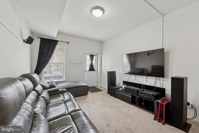 379 E Elm St, Townhouse with 3 bedrooms, 3 bathrooms and null parking in CONSHOHOCKEN PA | Image 10