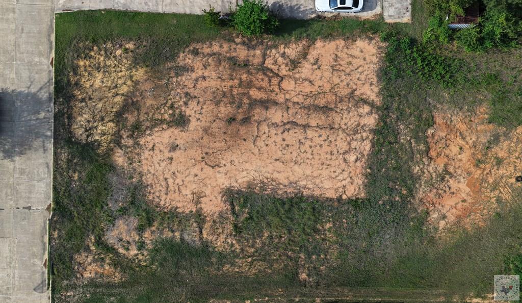 Land in Wake Village