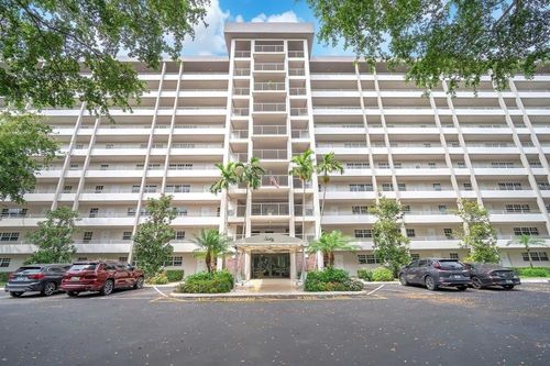 907-605 Oaks Dr, Pompano Beach, FL, 33069-3716 | Card Image