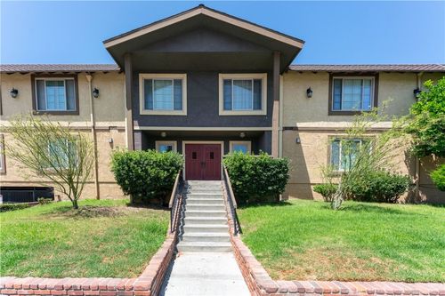 240-4633 Marine Ave, Lawndale, CA, 90260-1283 | Card Image