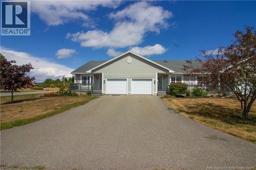 5 Alexander Crt, Hampton, NB, E5N2C8 | Card Image