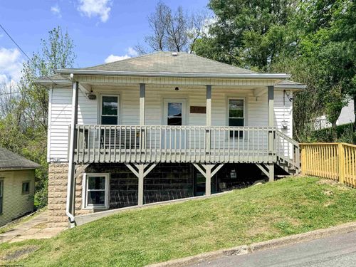 129 Thorn St, Clarksburg, WV, 26301-4266 | Card Image