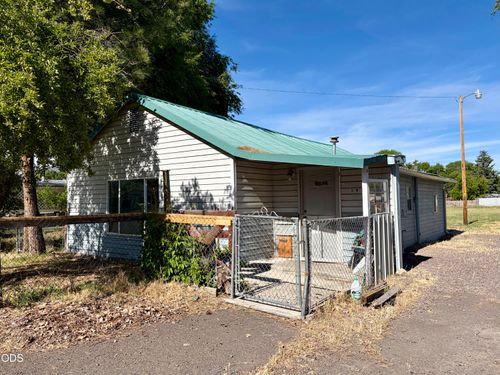 3911 Altamont Dr, Klamath Falls, OR, 97603-7219 | Card Image